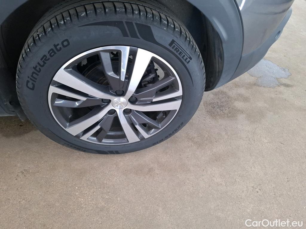  Peugeot  3008  Allure Pack 1.2 PureTech 130CV BVA8 E6d #9