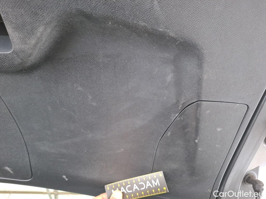  Peugeot  3008  Allure Pack 1.2 PureTech 130CV BVA8 E6d #31