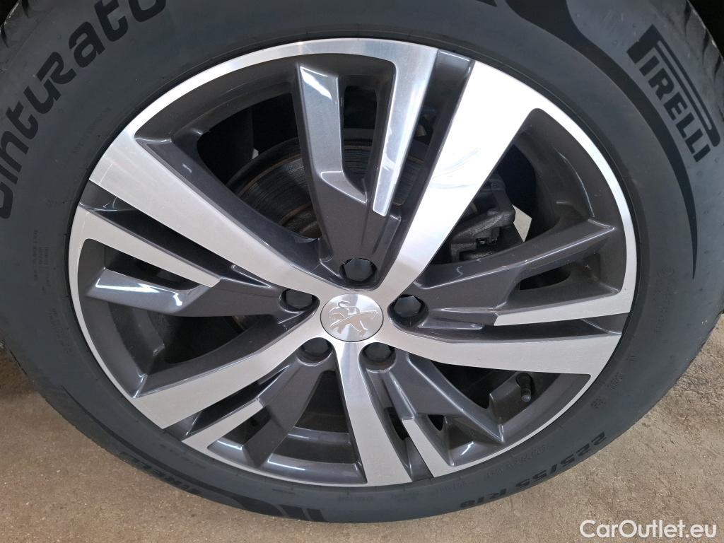  Peugeot  3008  Allure Pack 1.2 PureTech 130CV BVA8 E6d #10