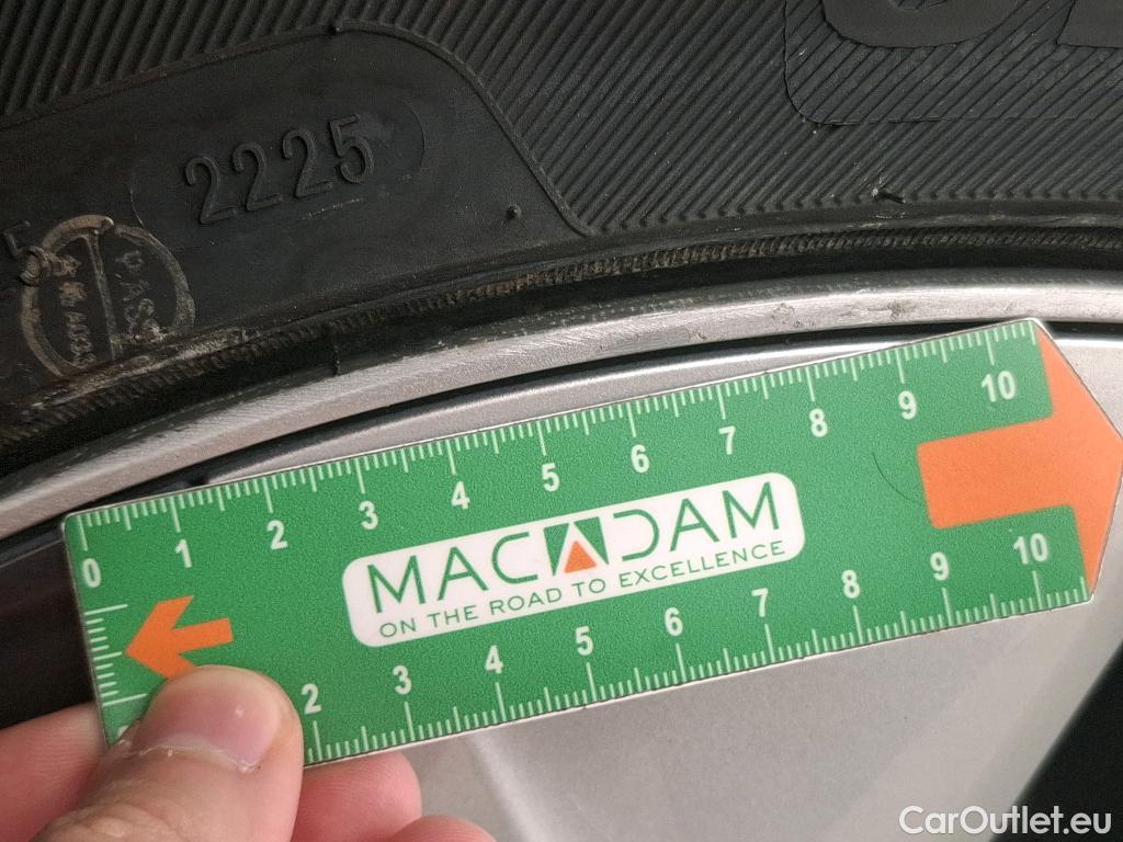  Tesla  Model Y TESLA  / 2020 / 5P / SUV Grand Autonomie Dual Motor AWD #3