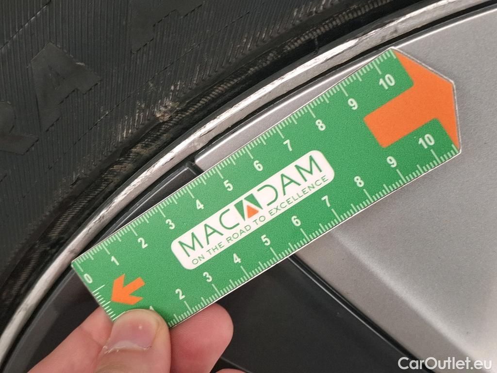  Tesla  Model Y TESLA  / 2020 / 5P / SUV Grand Autonomie Dual Motor AWD #19