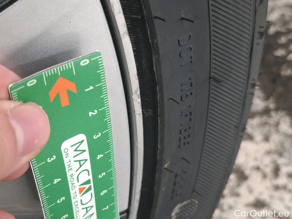  Tesla  Model Y TESLA  / 2020 / 5P / SUV Grand Autonomie Dual Motor AWD #13