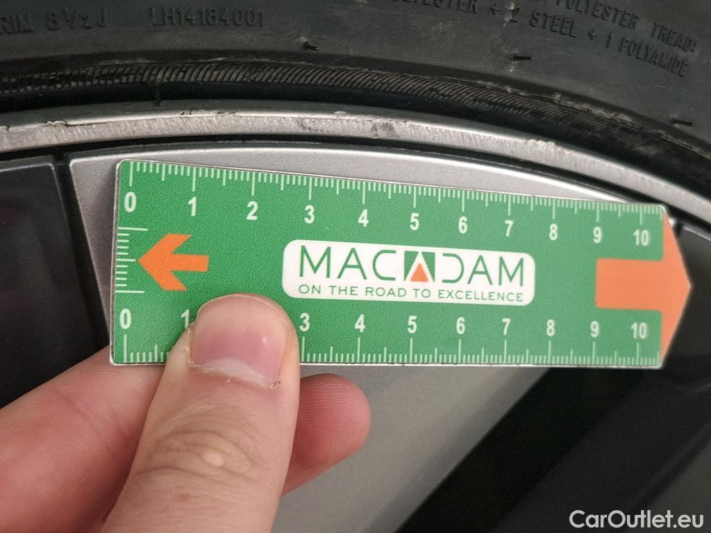  Tesla  Model Y TESLA  / 2020 / 5P / SUV Grand Autonomie Dual Motor AWD #18