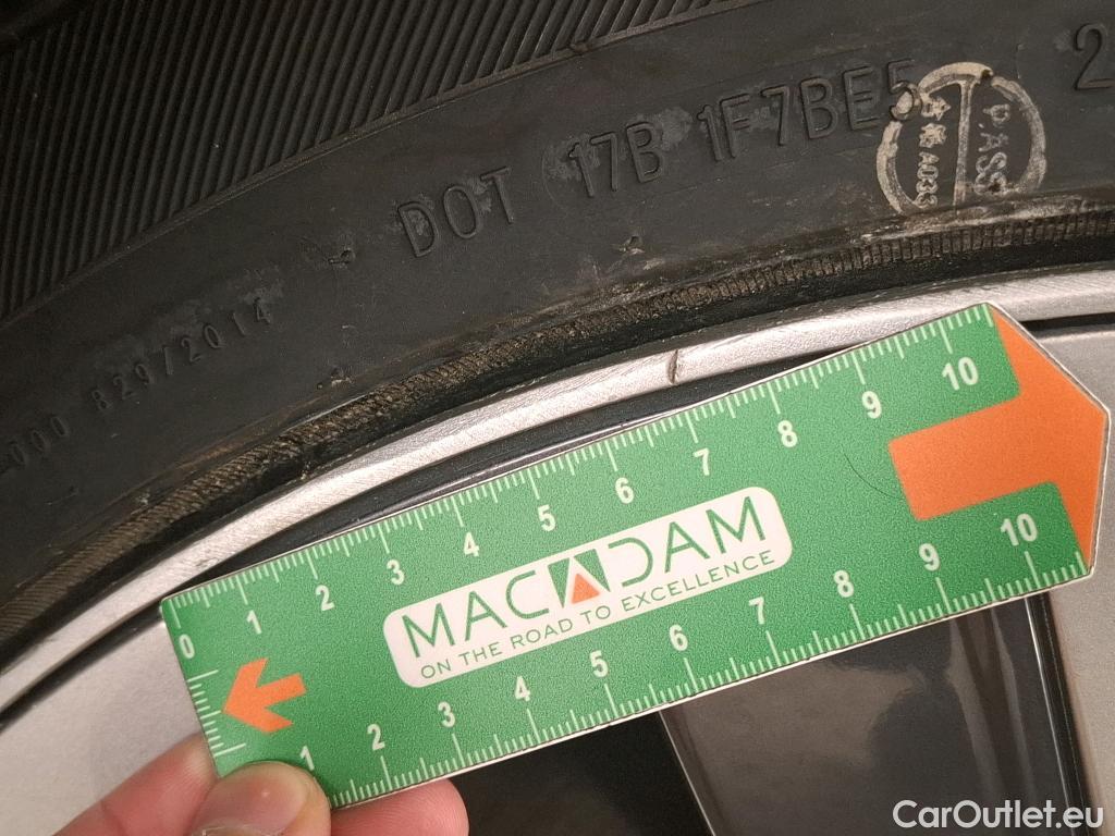  Tesla  Model Y TESLA  / 2020 / 5P / SUV Grand Autonomie Dual Motor AWD #4