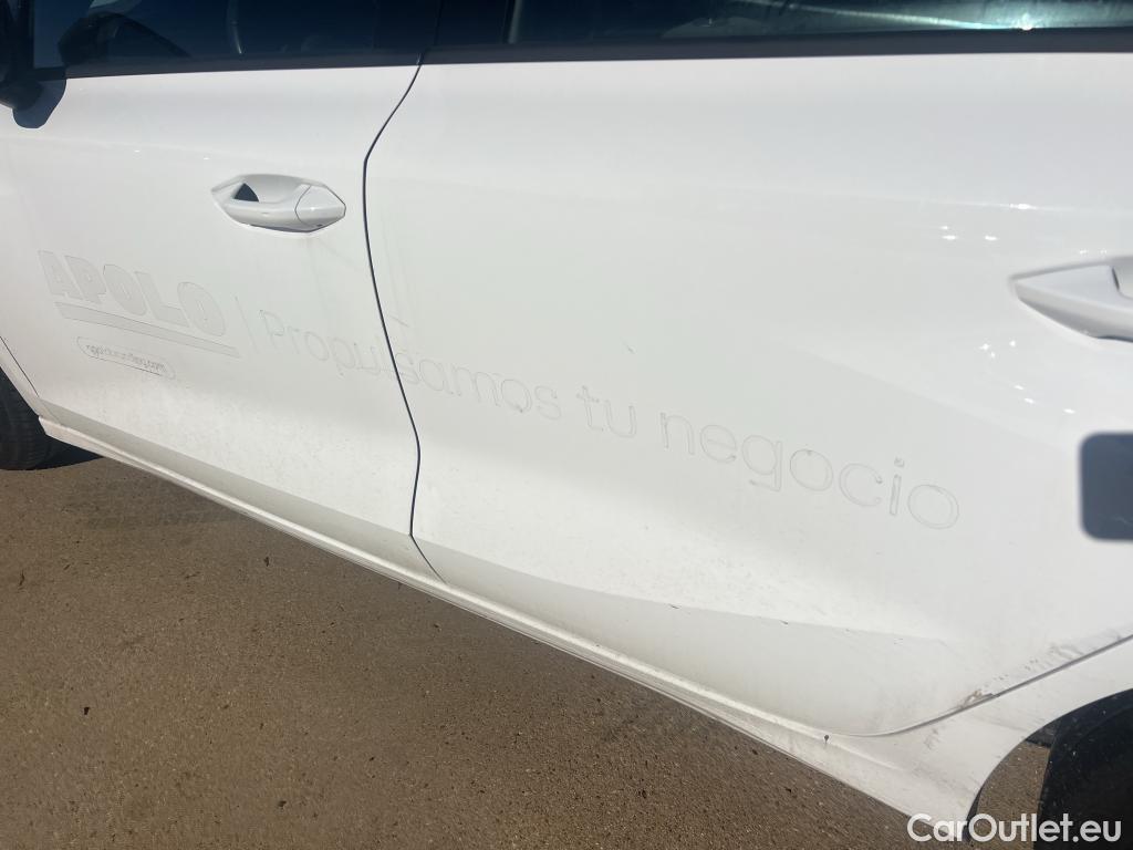  Audi  A3 AUDI  / 2020 / 5P / berlina con portón Sportback Advanced 30 TFSI 81kW S tronic (AC) #15