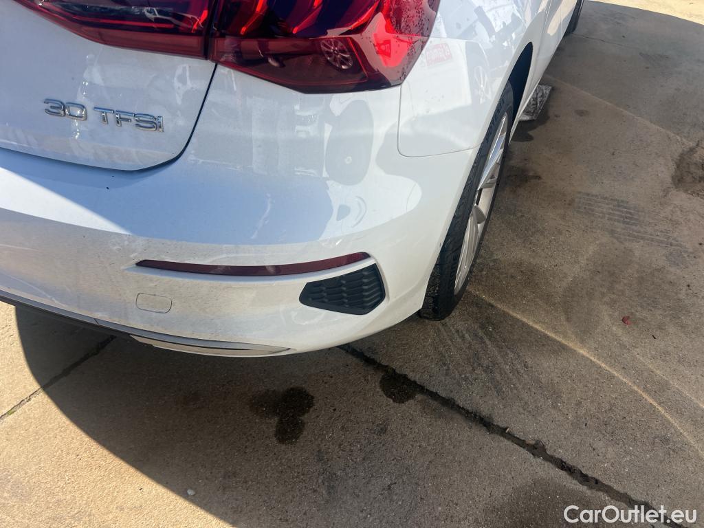  Audi  A3 AUDI  / 2020 / 5P / berlina con portón Sportback Advanced 30 TFSI 81kW S tronic (AC) #24