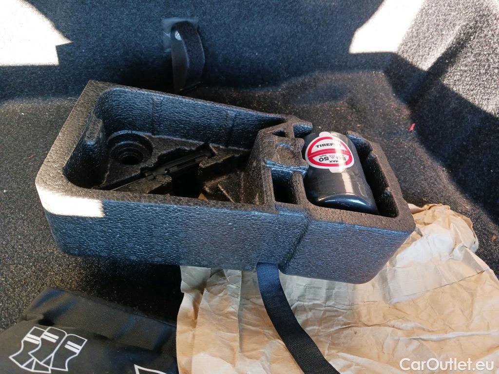  Bmw  X1 BMW  / 2019 / 5P / todoterreno sDrive16d Business #9