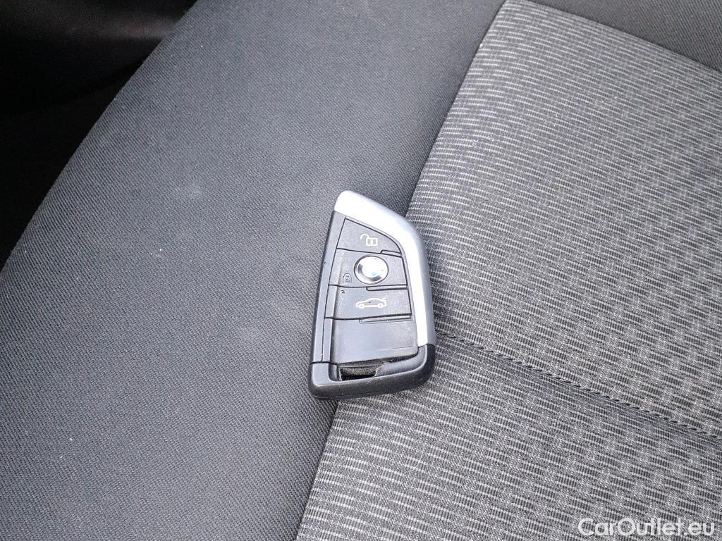  Bmw  X1 BMW  sDrive18i #4