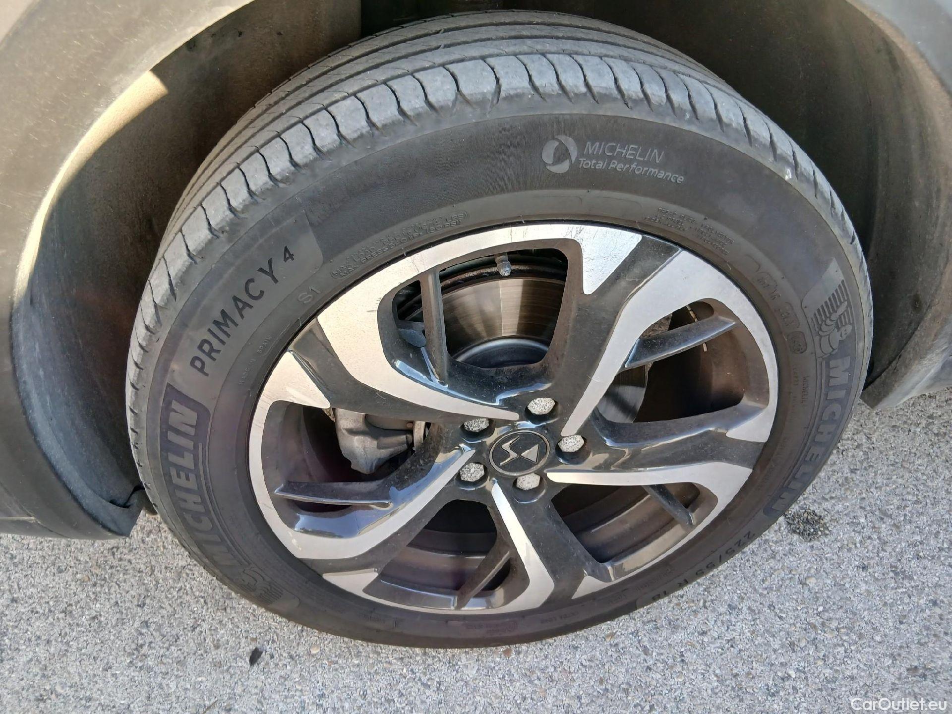  Citroen  DS 7 CROSSBACK DS DS 7 / 2022 / 5P / todoterreno BlueHDi 130 Automático BASTILLE (AC) #1