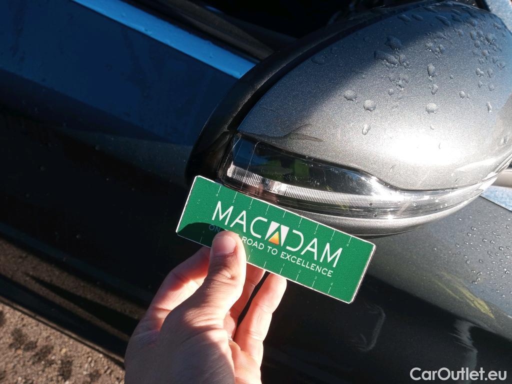  Mercedes  G-Klasee MERCEDES-BENZ GLC Coupé / 2019 / 5P / coupé GLC 200 d 4MATIC #35