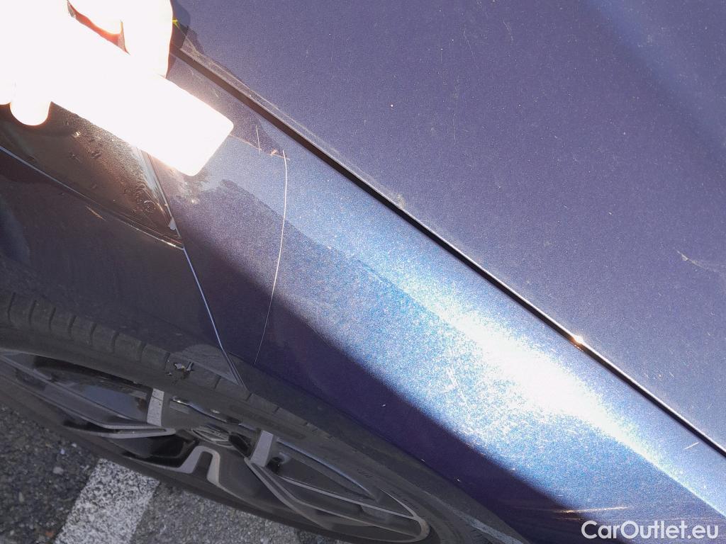  Mercedes  C-Klasse MERCEDES-BENZ Clase C / 2021 / 4P / sedán C 220 d #32