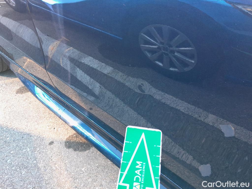  Mercedes  C-Klasse MERCEDES-BENZ Clase C / 2021 / 4P / sedán C 220 d #14