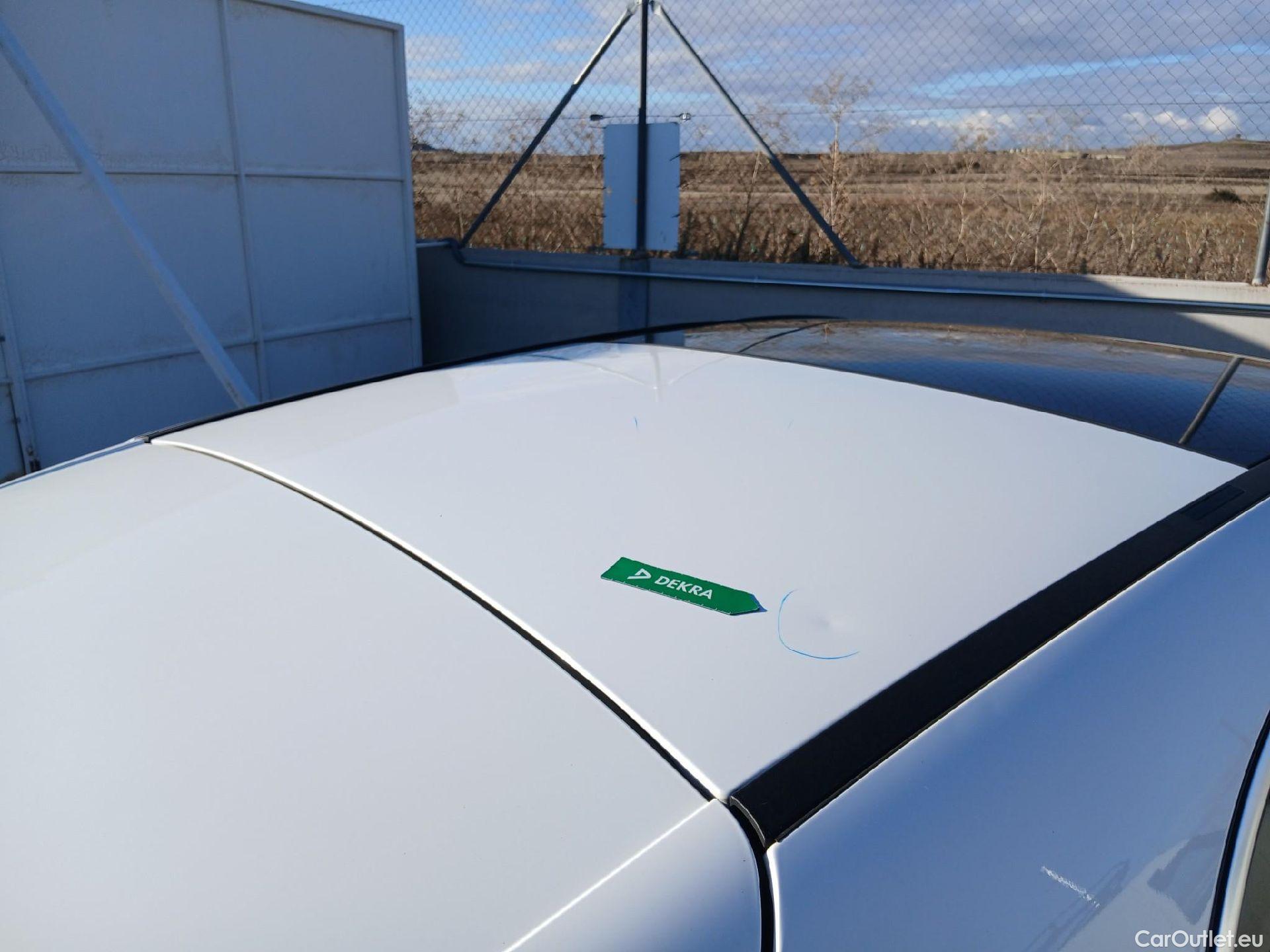  Mercedes  A-Klasse MERCEDES-BENZ Clase A / 2018 / 5P / berlina con portón A 250 e #15