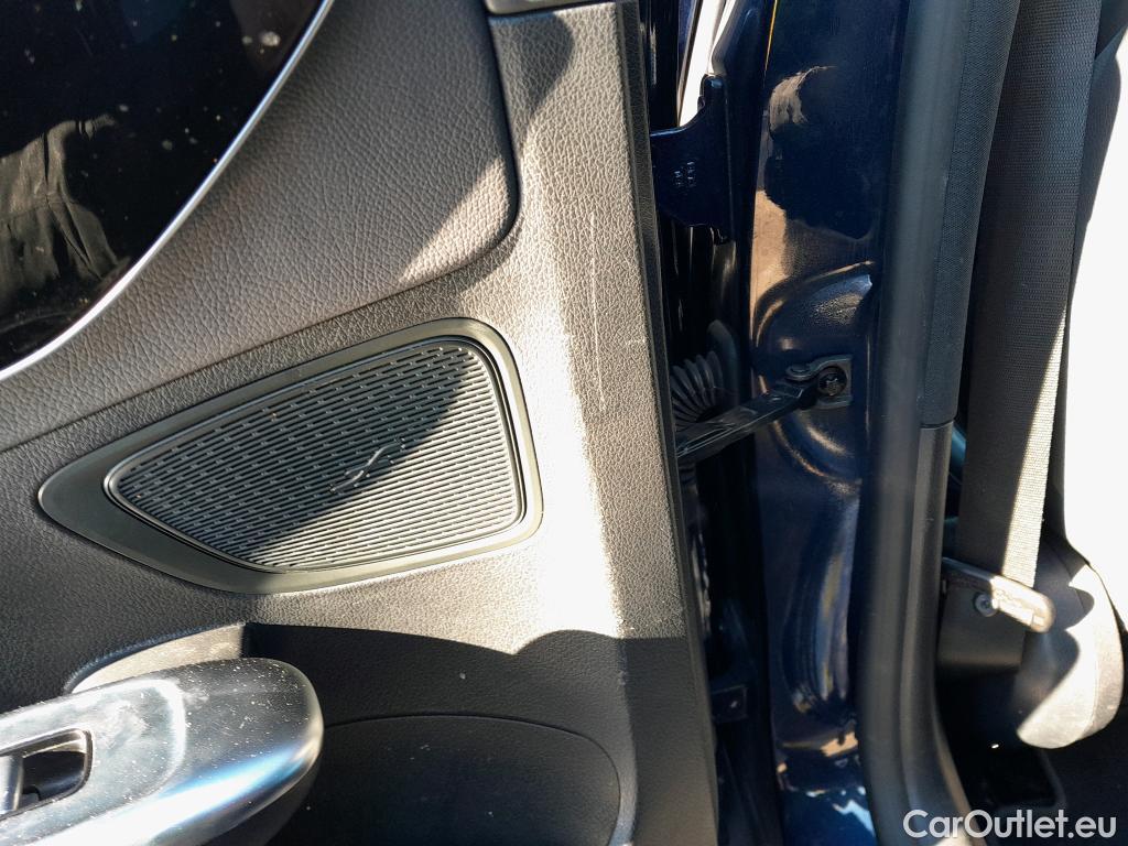  Mercedes  C-Klasse MERCEDES-BENZ Clase C / 2021 / 4P / sedán C 220 d #34