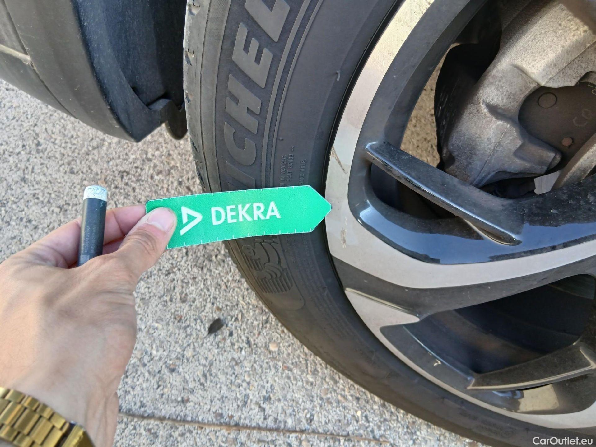  Citroen  DS 7 CROSSBACK DS DS 7 / 2022 / 5P / todoterreno BlueHDi 130 Automático BASTILLE (AC) #15