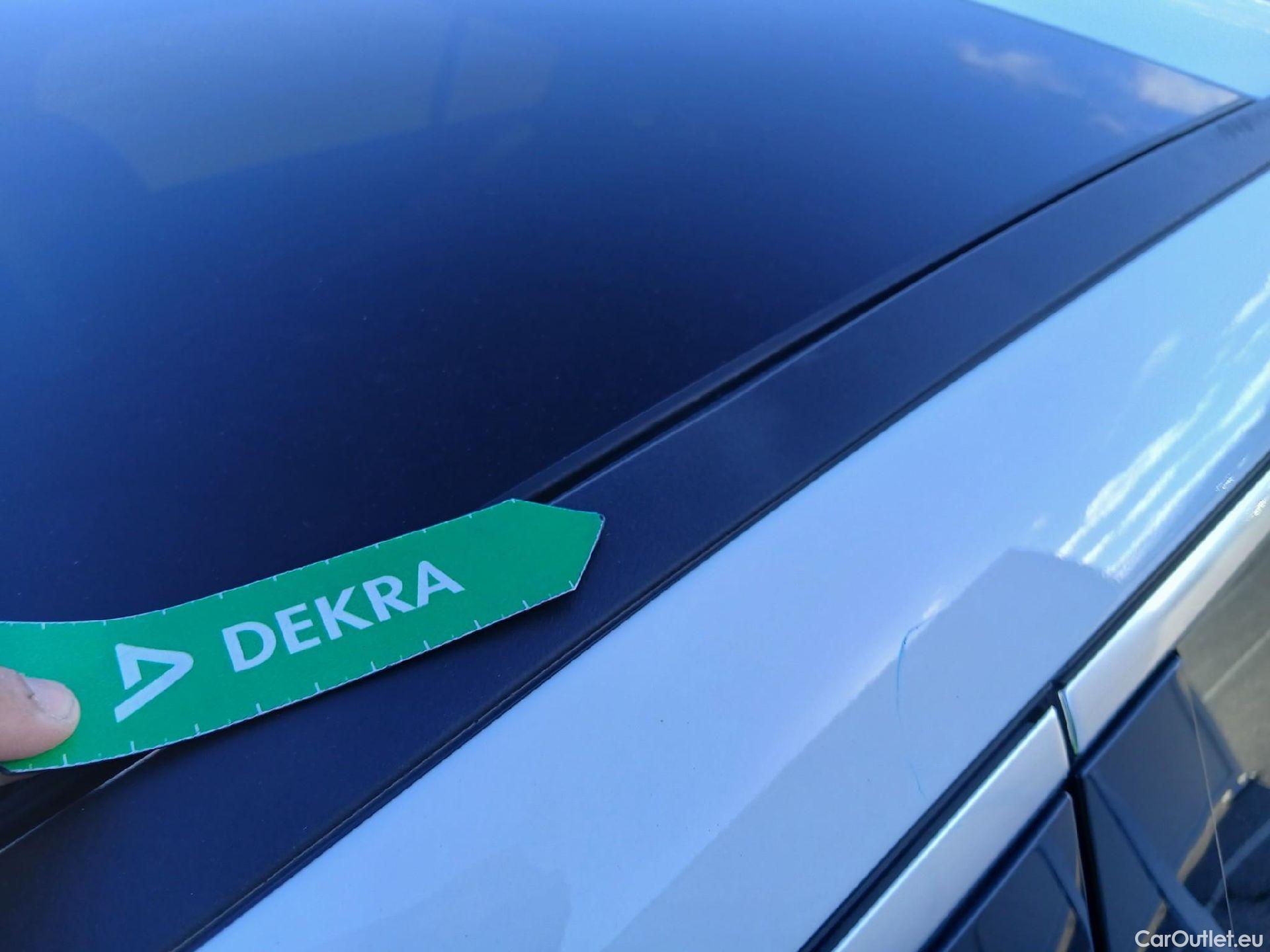  Mercedes  A-Klasse MERCEDES-BENZ Clase A / 2018 / 5P / berlina con portón A 250 e #39