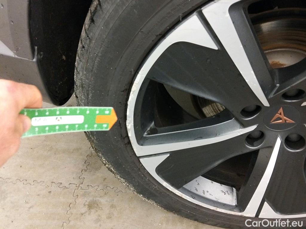  Cupra  Formentor CUPRA  / 2020 / 5P / todoterreno 1.4 e-Hybrid 150kW (204 CV) DSG (AC) #4