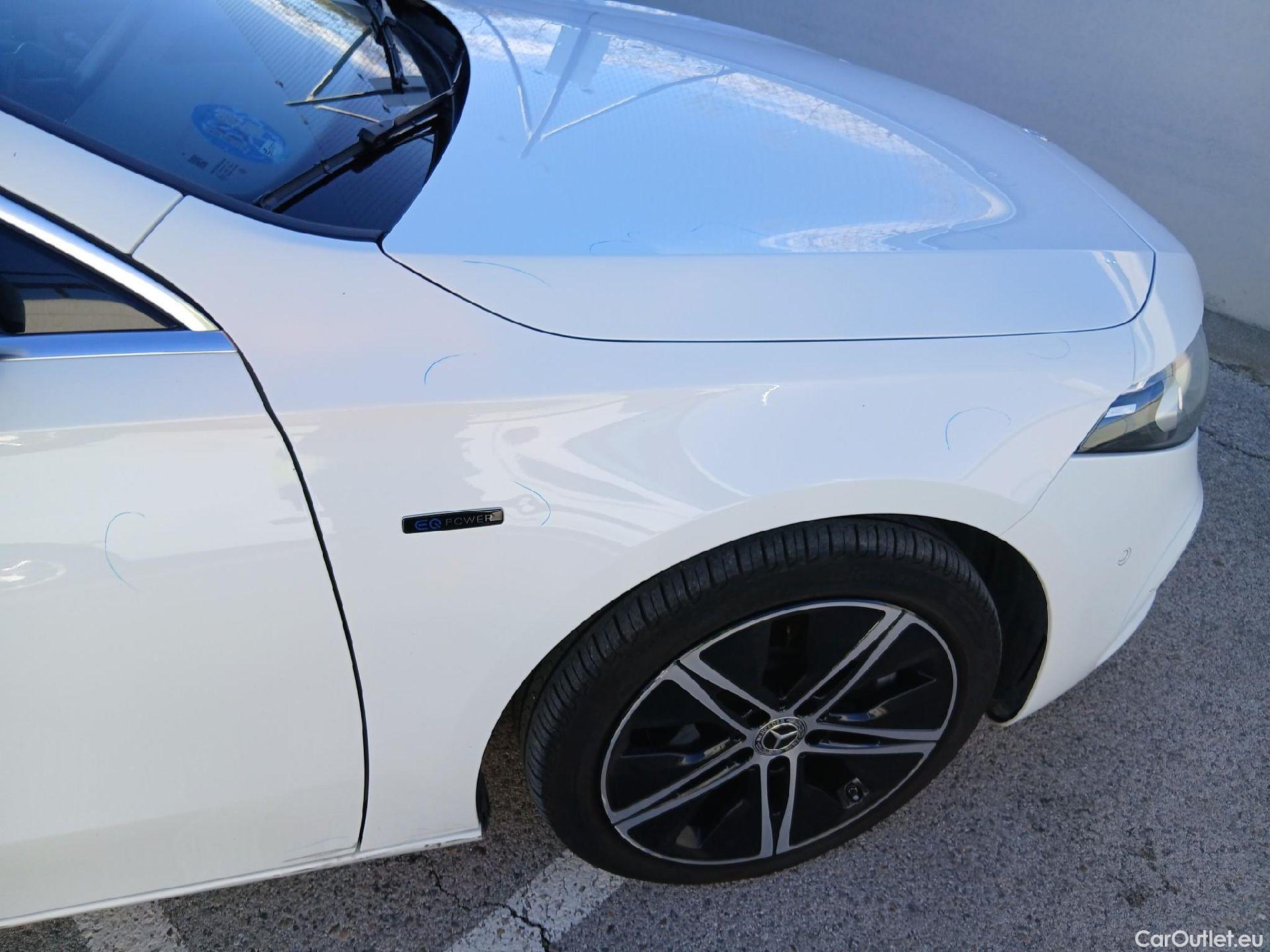  Mercedes  A-Klasse MERCEDES-BENZ Clase A / 2018 / 5P / berlina con portón A 250 e #34