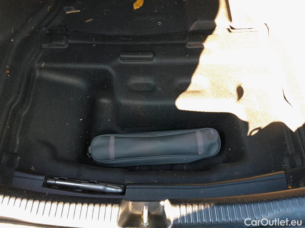  Mercedes  C-Klasse MERCEDES-BENZ Clase C / 2021 / 4P / sedán C 220 d #18