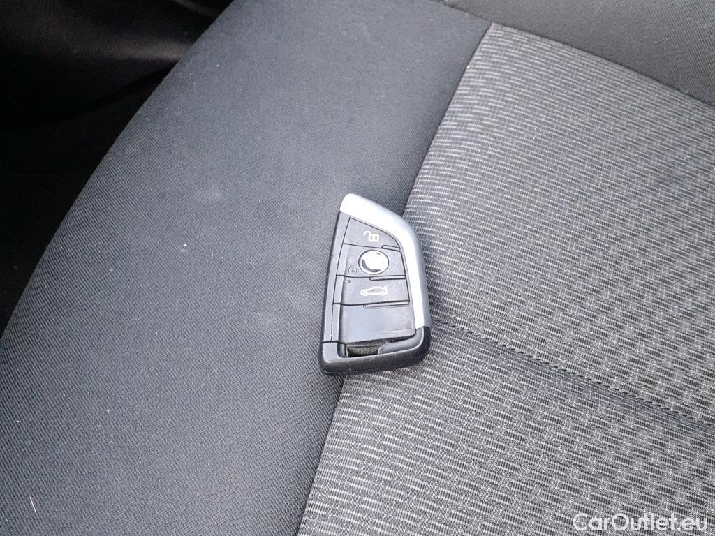  Bmw  X1 BMW  sDrive18i #3