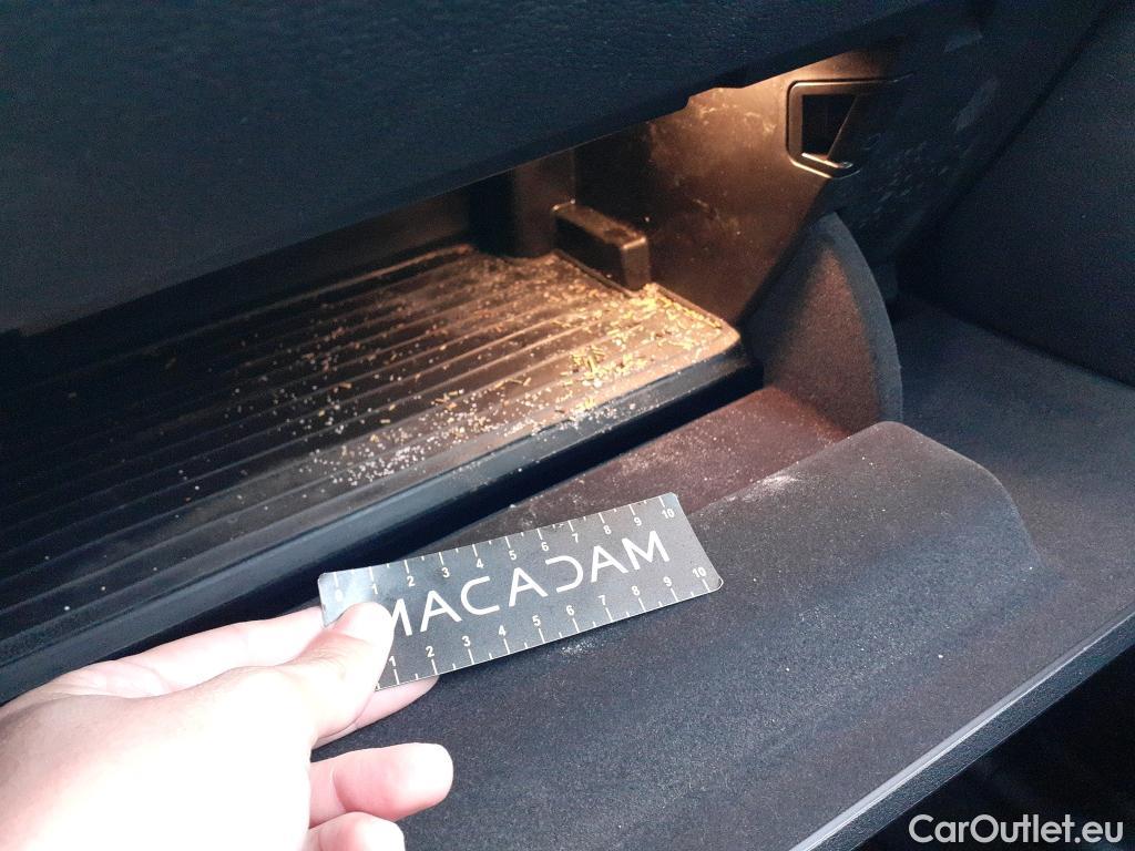  Bmw  X1 BMW  sDrive18i #29