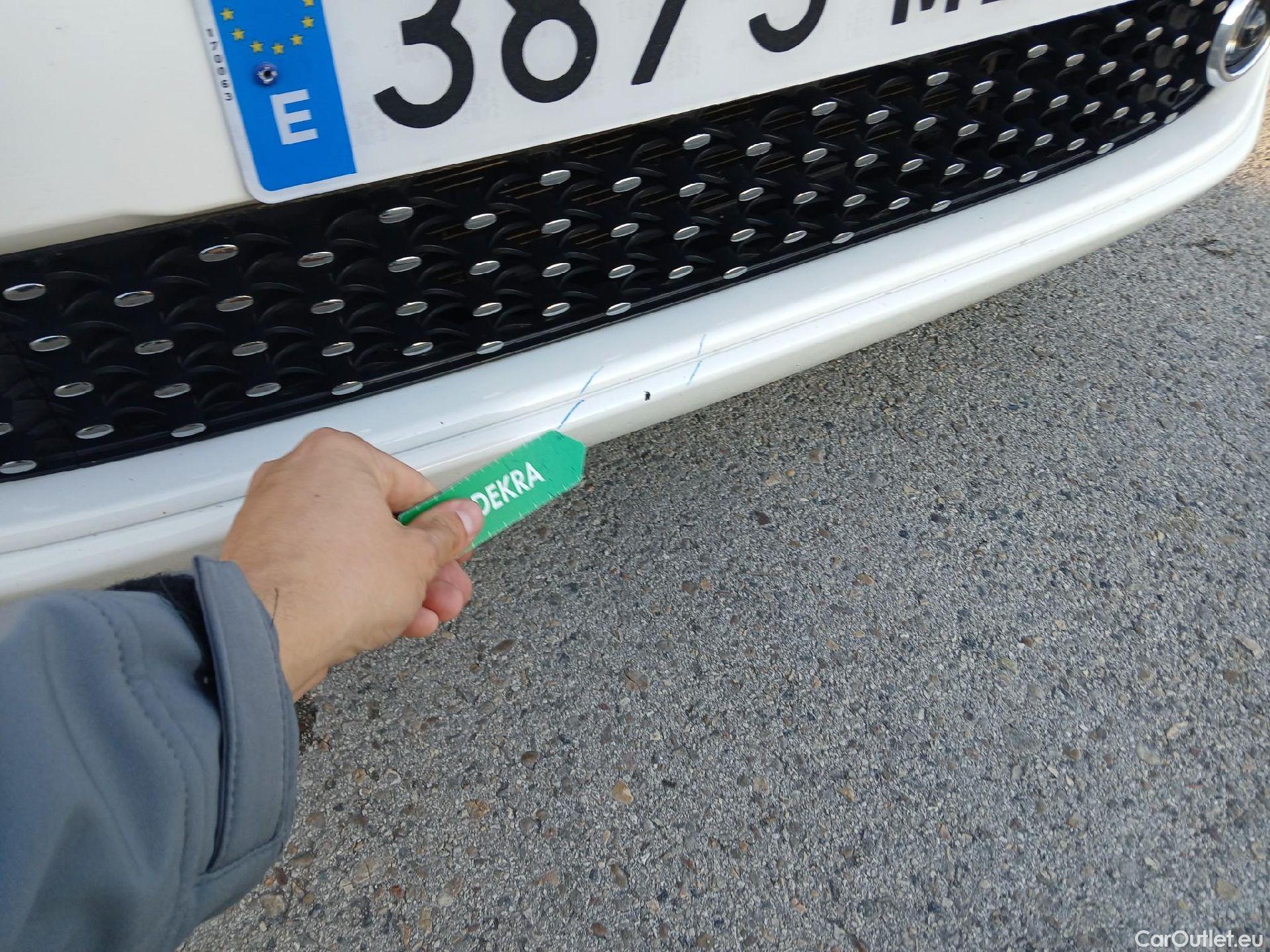  Fiat  500 FIAT  / 2015 / 3P / berlina con portón Red 1.0 Hybrid 51KW (70 CV)(SP)(SL) (AC4) #1