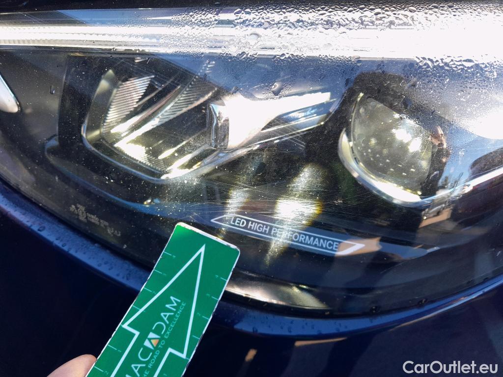  Mercedes  C-Klasse MERCEDES-BENZ Clase C / 2021 / 4P / sedán C 220 d #30