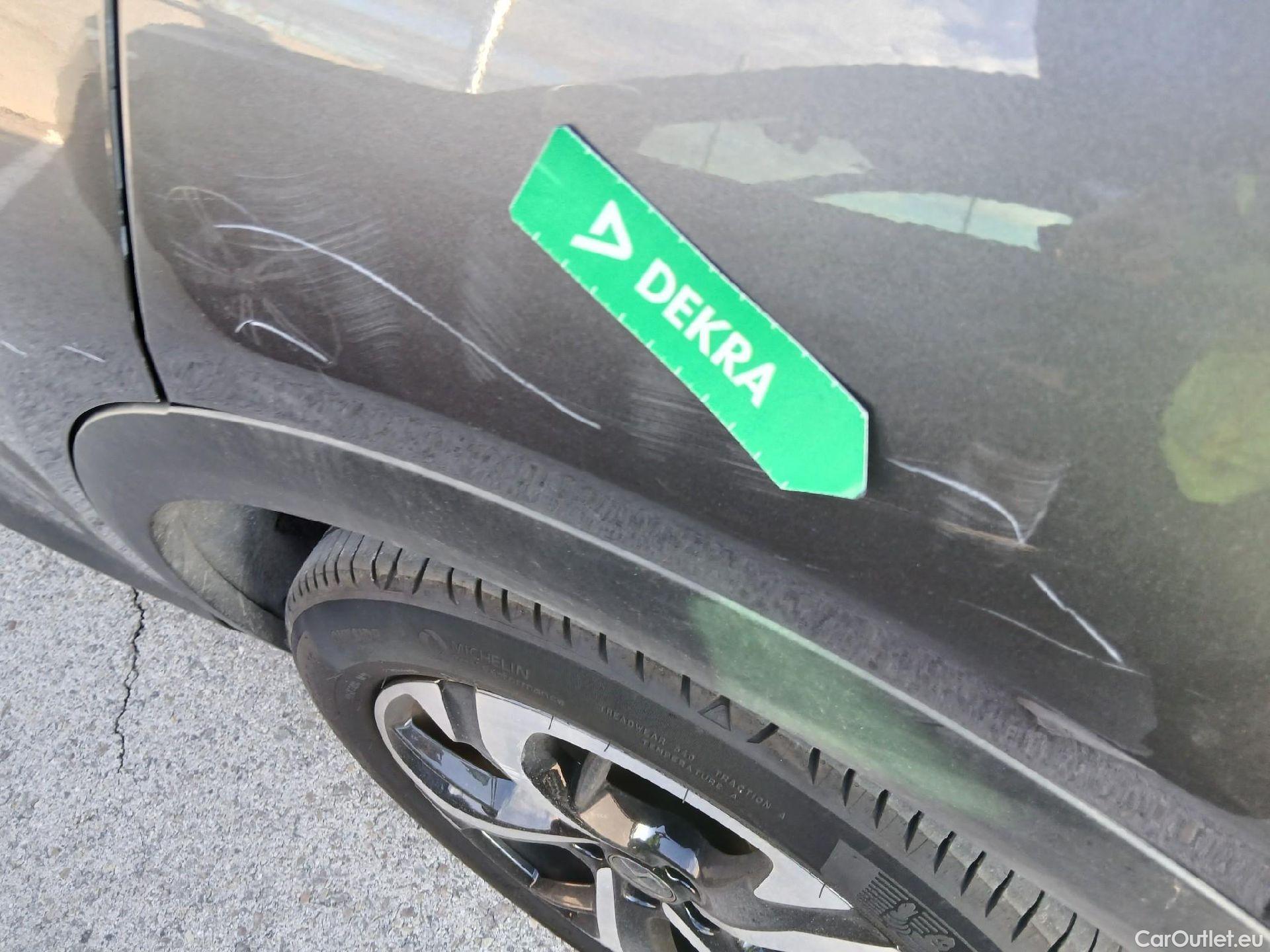  Citroen  DS 7 CROSSBACK DS DS 7 / 2022 / 5P / todoterreno BlueHDi 130 Automático BASTILLE (AC) #23