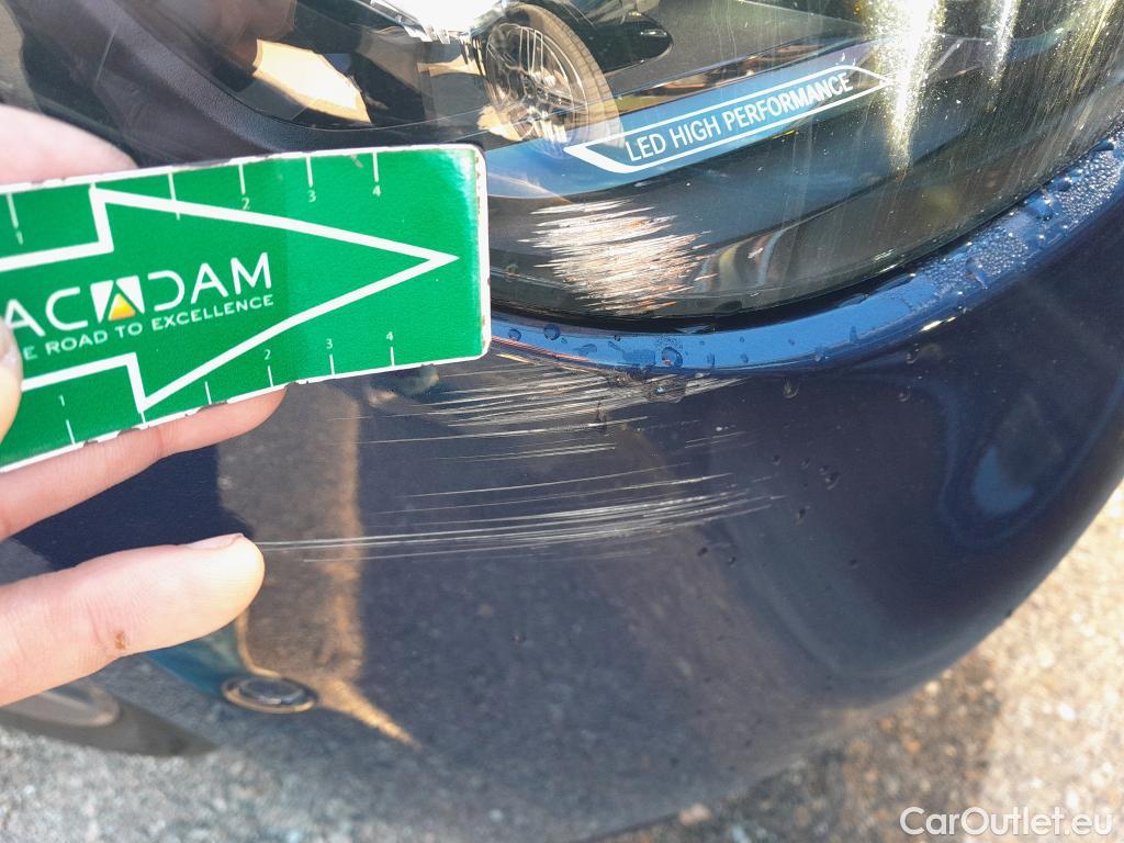  Mercedes  C-Klasse MERCEDES-BENZ Clase C / 2021 / 4P / sedán C 220 d #2