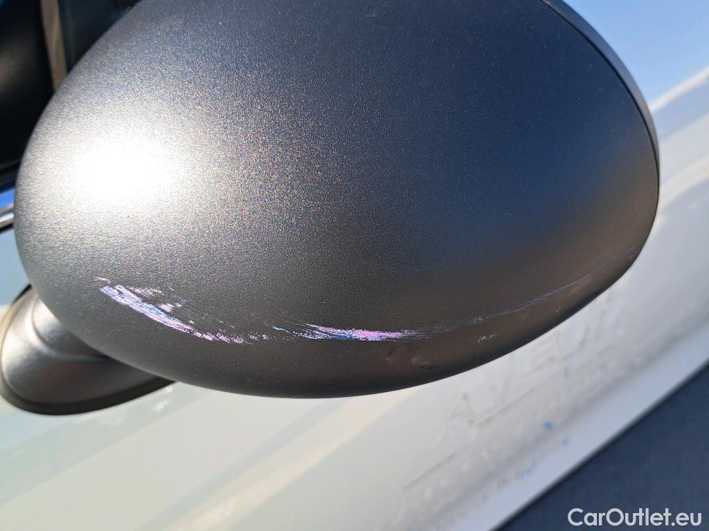  Mini  Cooper MINI MINI / 2014 / 5P / berlina con portón ONE 5 PUERTAS #24