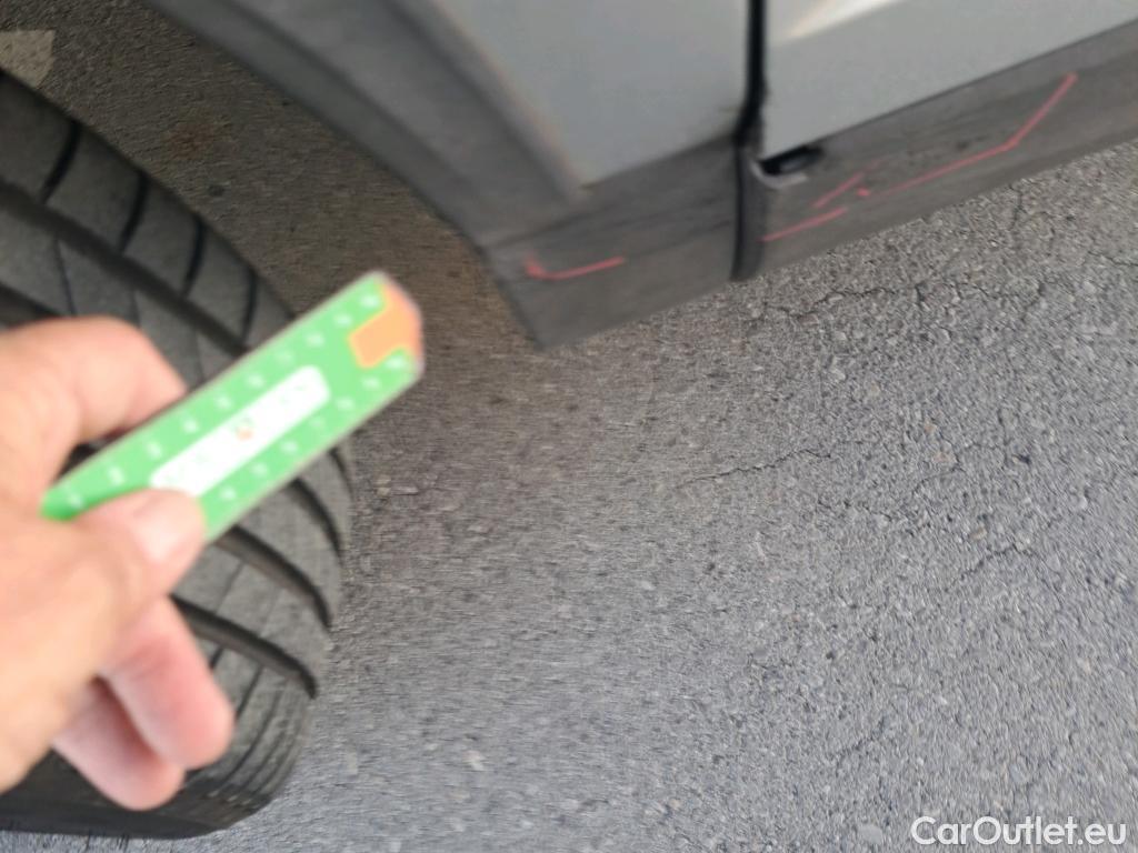  Seat  ATECA SEAT  / 2016 / 5P / todoterreno 1.0 TSI 81kW St&Sp Style Go L(SP) #39