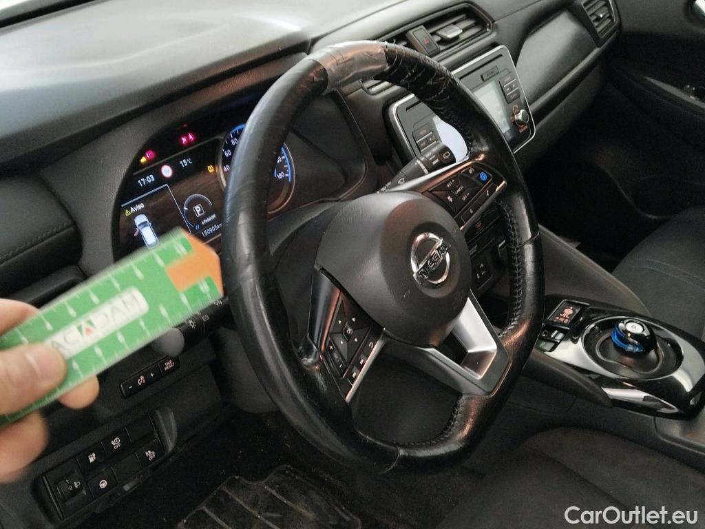  Nissan  Leaf NISSAN  / 2017 / 5P / berlina con portón 40kWh N-Connecta #2