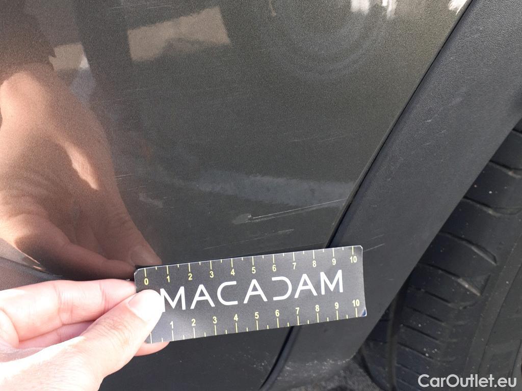  Peugeot  3008 PEUGEOT  Hybrid / 2016 / 5P / todoterreno 225 e-EAT8 Allure #28