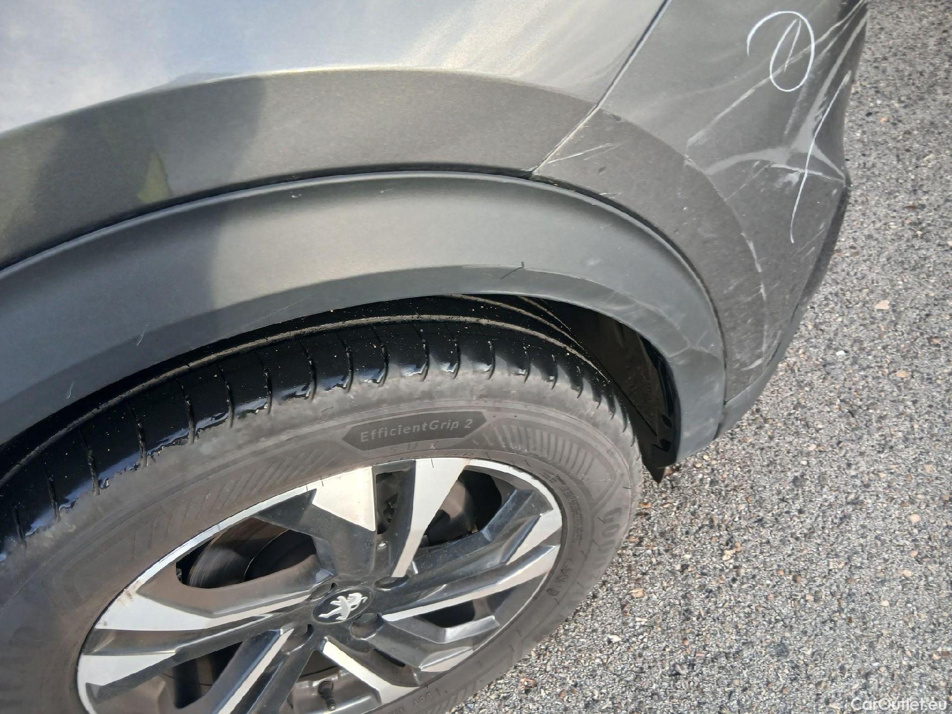  Peugeot  2008 PEUGEOT  / 2019 / 5P / todoterreno Allure Pack BlueHDI 81kW (110CV) (AC) #25