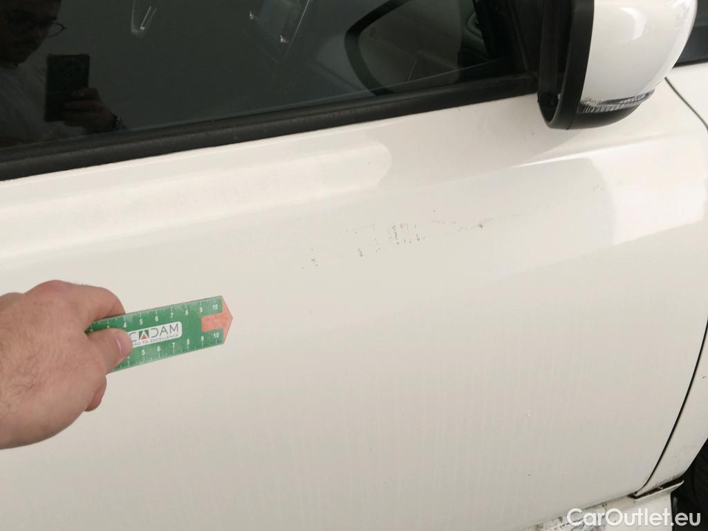  Nissan  Leaf NISSAN  / 2017 / 5P / berlina con portón 40kWh N-Connecta #40