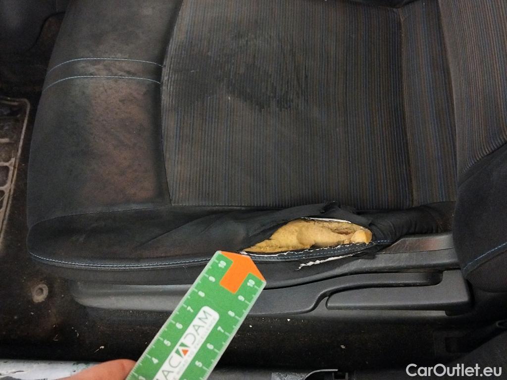  Nissan  Leaf NISSAN  / 2017 / 5P / berlina con portón 40kWh N-Connecta #6