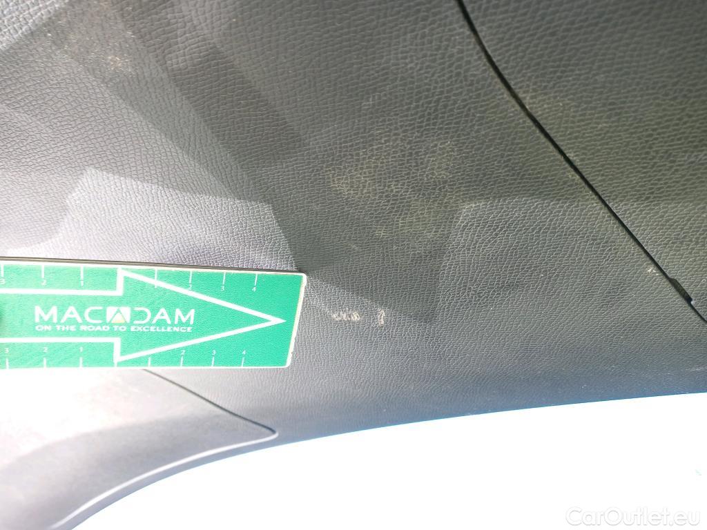  Peugeot  3008 PEUGEOT  / 2016 / 5P / todoterreno 1.5 BlueHDi 96kW (130CV) S&S Allure EAT8 #21