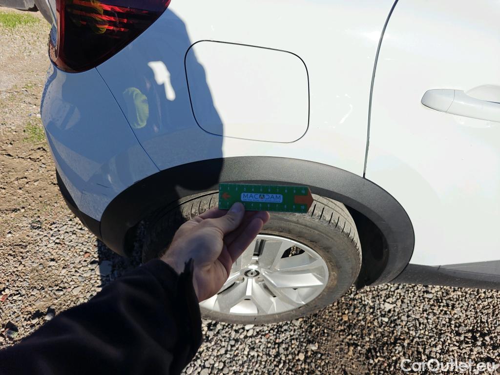  Renault  Captur RENAULT  / 2019 / 5P / todoterreno Intens TCe 90 (AC) #58