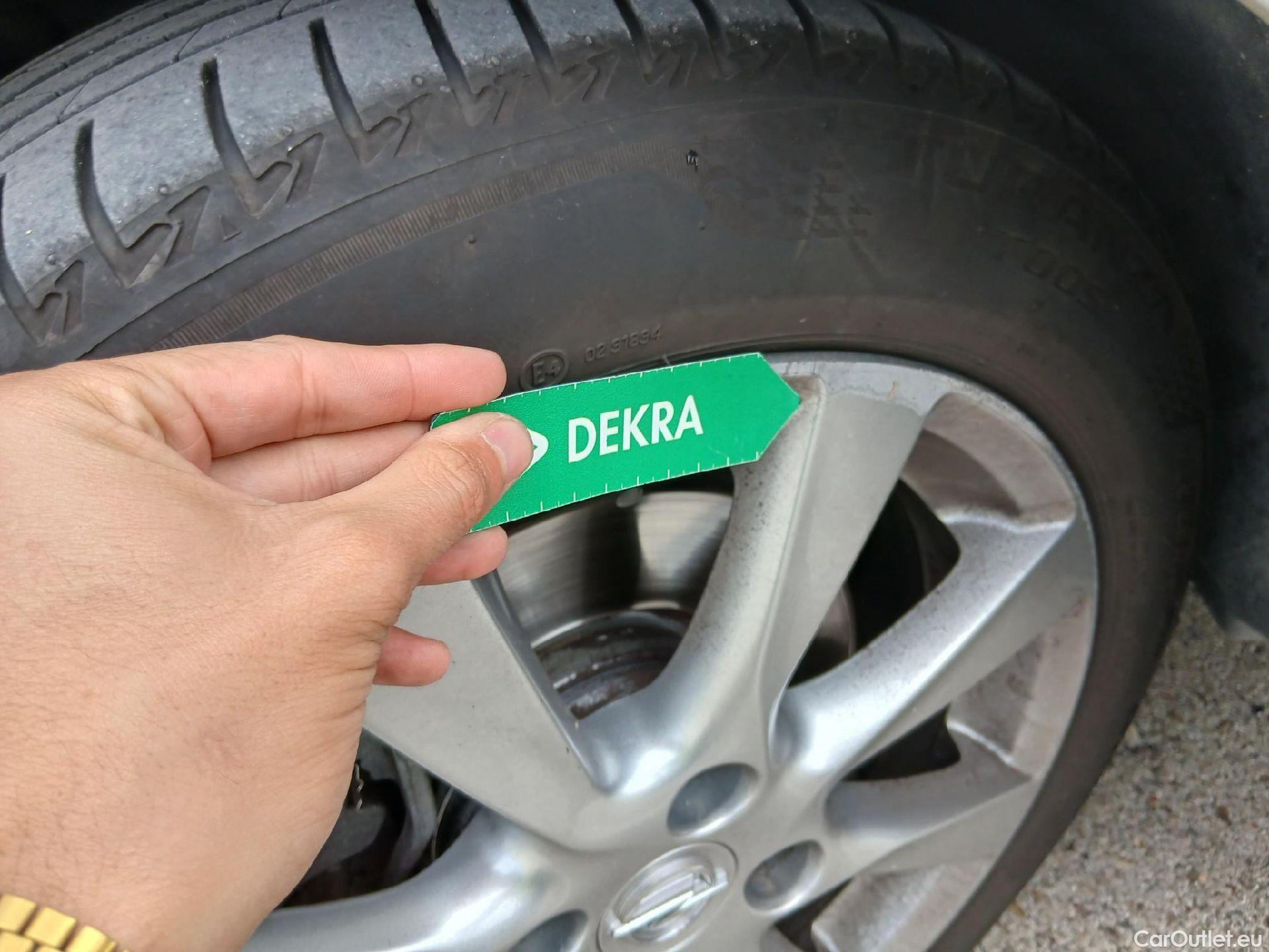  Opel  Corsa OPEL  / 2019 / 5P / berlina con portón 1.2T XHL 74kW (100CV) Edition (AC) #4