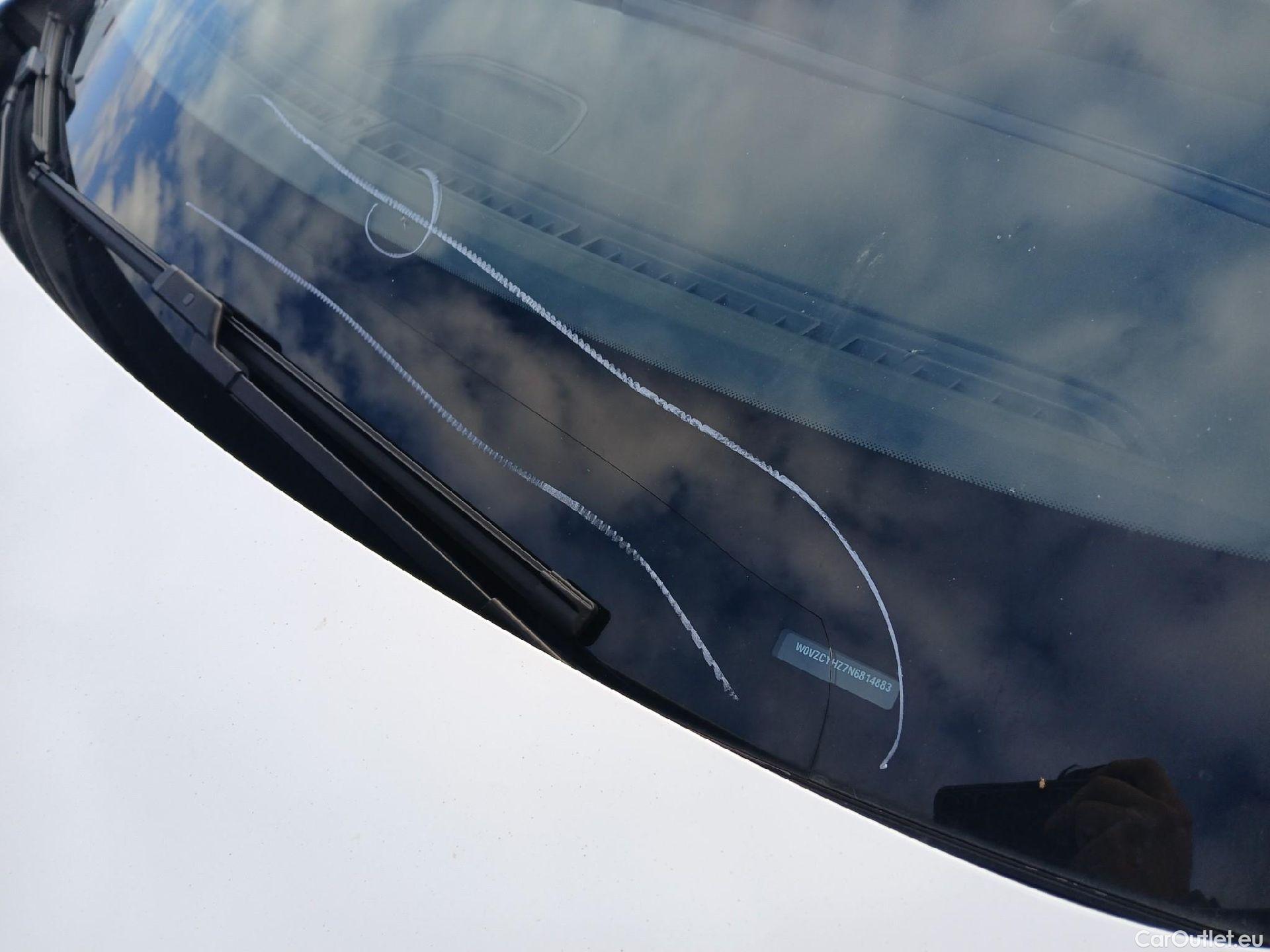  Opel   Grandland X OPEL Grandland / 2021 / 5P / todoterreno 1.5 CDTi Business Edition Auto #3