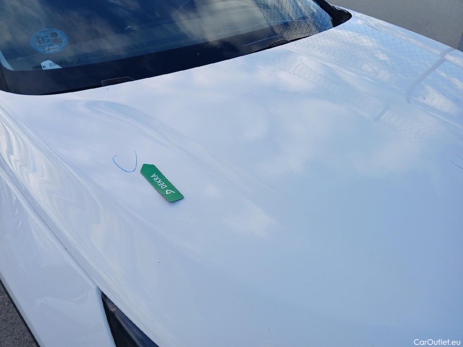  Opel   Grandland X OPEL Grandland / 2021 / 5P / todoterreno 1.5 CDTi Business Edition Auto #9