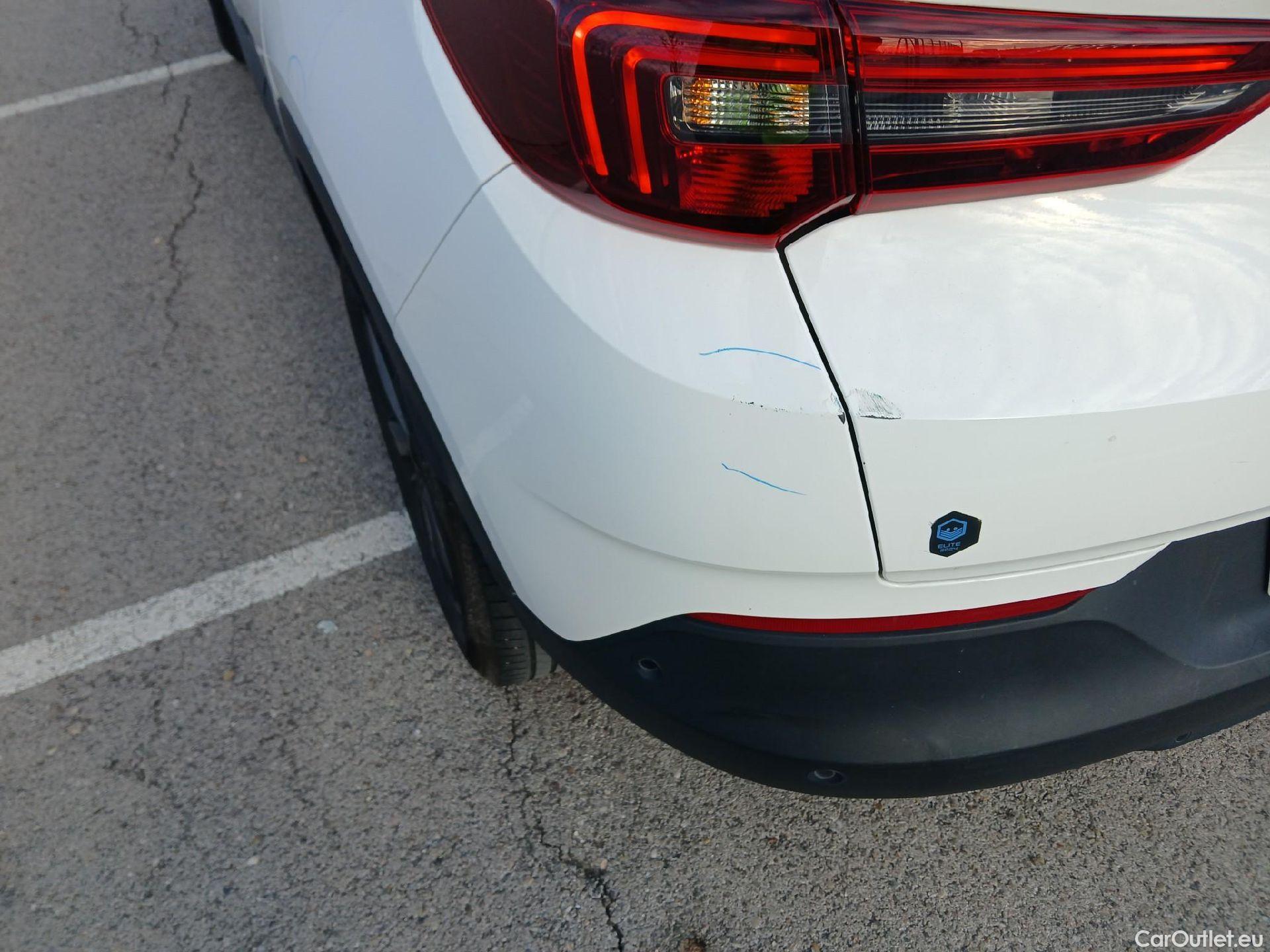  Opel   Grandland X OPEL Grandland / 2021 / 5P / todoterreno 1.5 CDTi Business Edition Auto #18