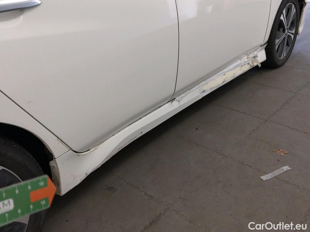  Nissan  Leaf NISSAN  / 2017 / 5P / berlina con portón 40kWh N-Connecta #21