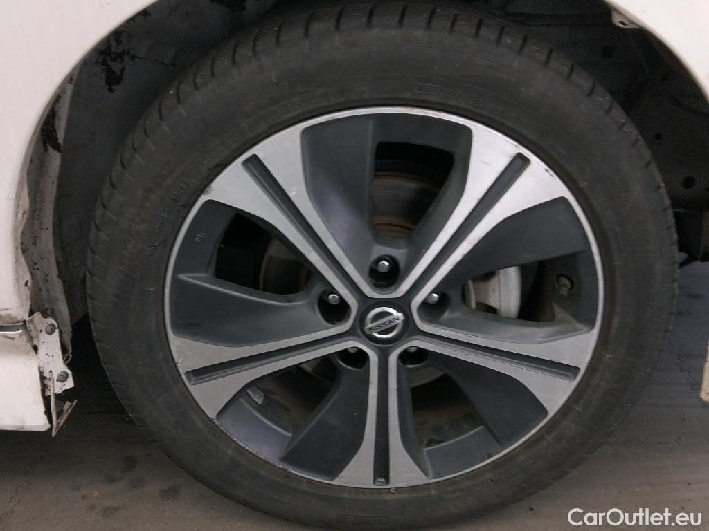  Nissan  Leaf NISSAN  / 2017 / 5P / berlina con portón 40kWh N-Connecta #24