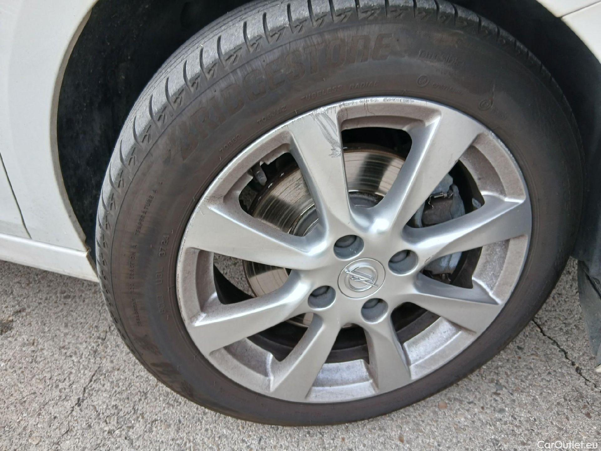  Opel  Corsa OPEL  / 2019 / 5P / berlina con portón 1.2T XHL 74kW (100CV) Edition (AC) #32