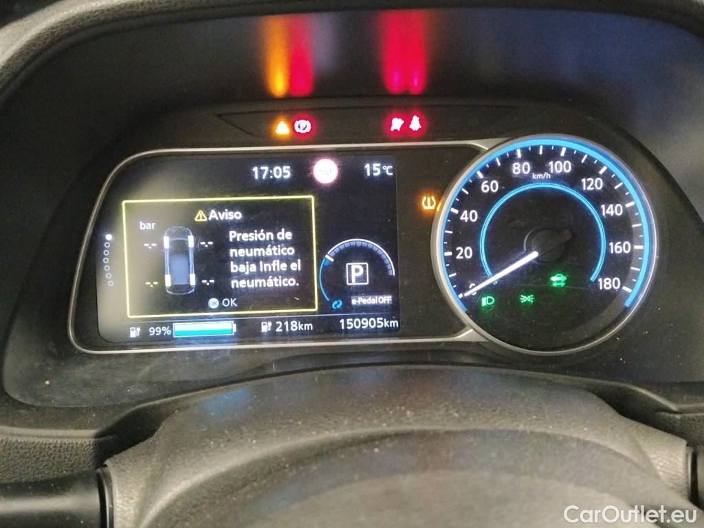  Nissan  Leaf NISSAN  / 2017 / 5P / berlina con portón 40kWh N-Connecta #67