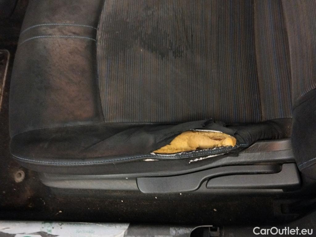  Nissan  Leaf NISSAN  / 2017 / 5P / berlina con portón 40kWh N-Connecta #5