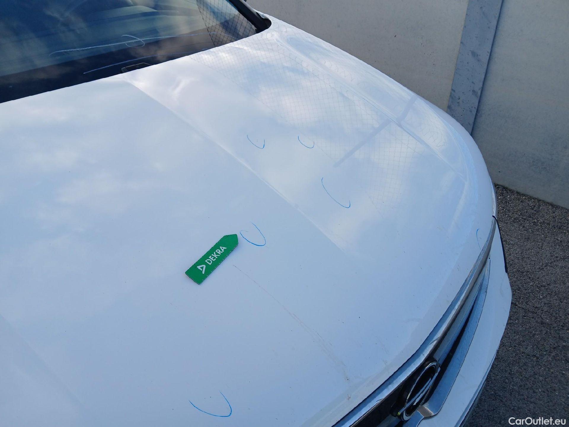  Opel   Grandland X OPEL Grandland / 2021 / 5P / todoterreno 1.5 CDTi Business Edition Auto #10