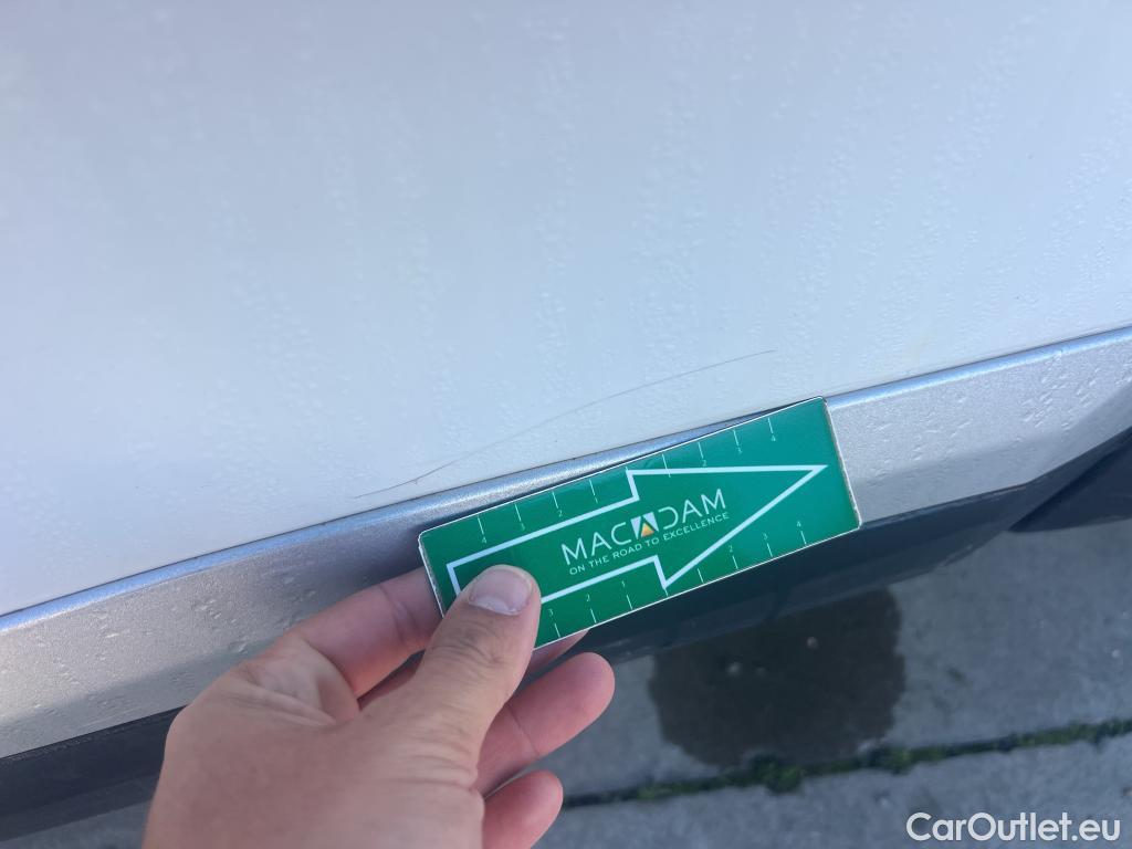  Peugeot  2008 PEUGEOT  / 2019 / 5P / todoterreno Allure Pack Puretech 130 S&S EAT8 (AC) #8