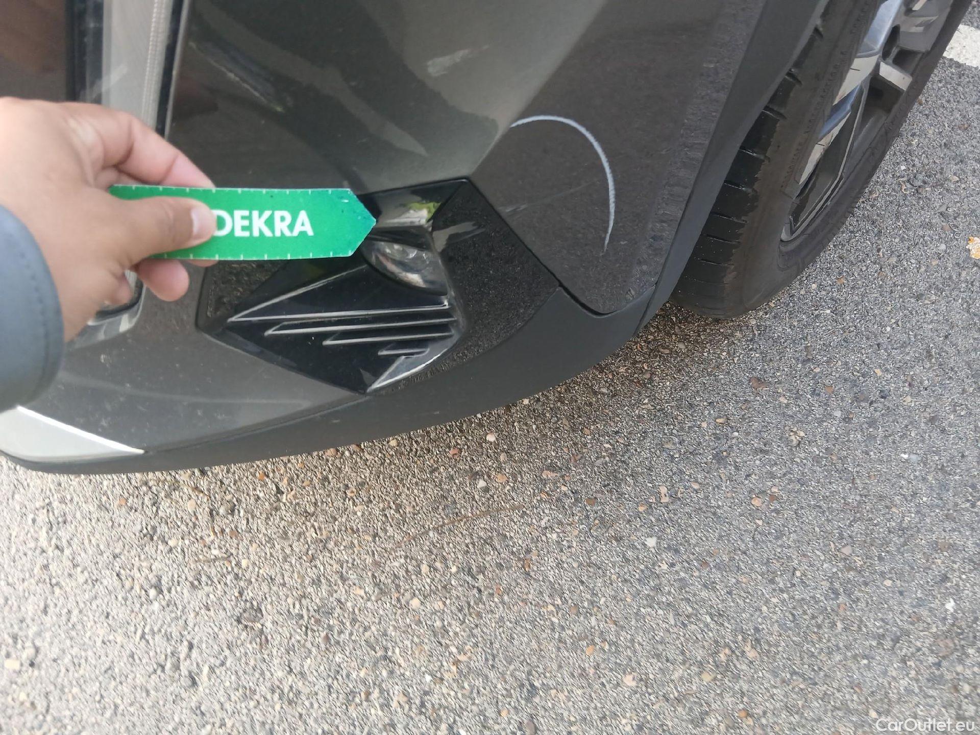  Peugeot  2008 PEUGEOT  / 2019 / 5P / todoterreno Allure Pack BlueHDI 81kW (110CV) (AC) #6